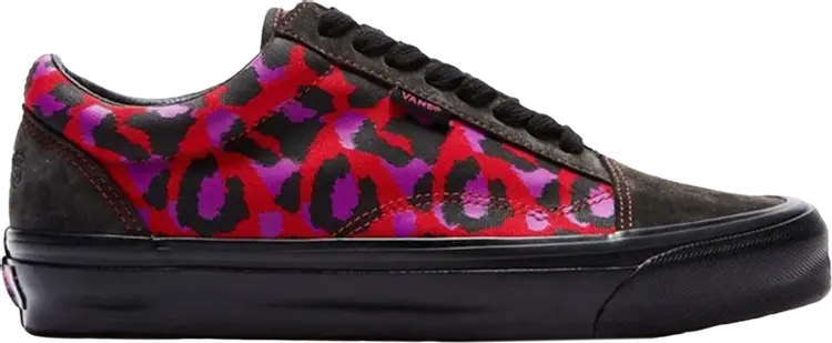 Кеды Vans Stray Rats x Vault UA Old Skool NS OG LX Raven Racing Red, красный
Кеды Vans Stray Rats x Vault UA Old Skool NS OG LX Raven Racing Red, красный