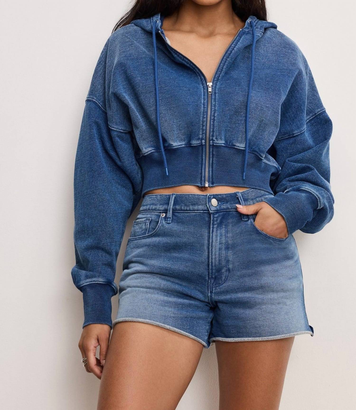 Джинсовый худи с молнией Jeanius в цвете индиго GOOD AMERICAN
Джинсовый худи с молнией Jeanius в цвете индиго GOOD AMERICAN