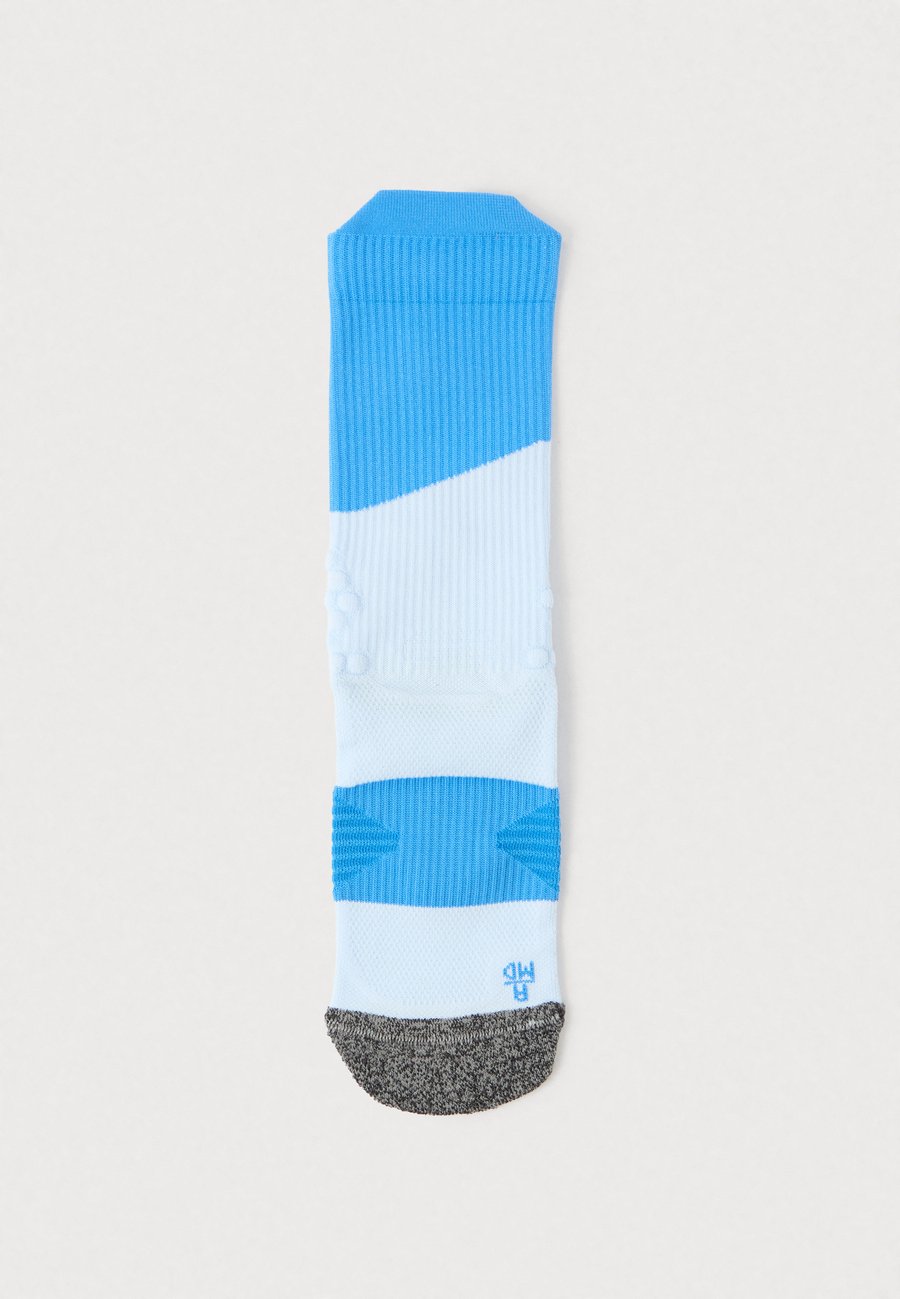 Носки Adidas Performance RUNXBOOST SOCK UNISEX, Crystal Sky/Ray Blue/White/Blue
Носки Adidas Performance RUNXBOOST SOCK UNISEX, Crystal Sky/Ray Blue/White/Blue