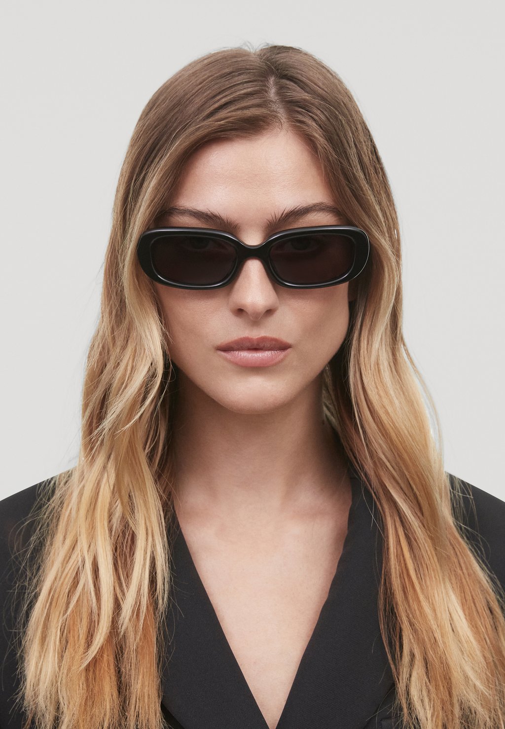 Солнцезащитные очки CHIMI 12 CHIMI, черный
Солнцезащитные очки CHIMI 12 CHIMI, черный