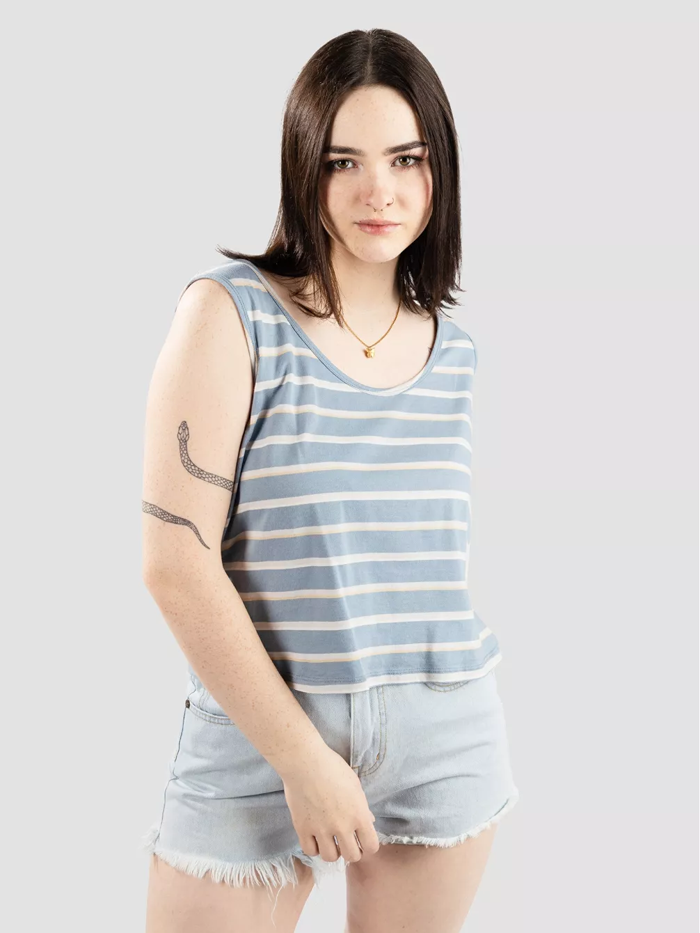 Шорты Amy с завышенной талией Rip Curl, голубой
Шорты Amy с завышенной талией Rip Curl, голубой