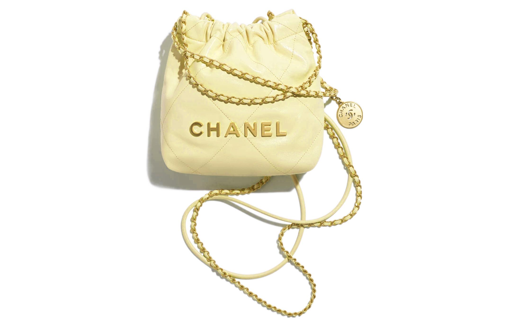 CHANEL Сумка 22Bag из телячьей кожи мини женская светло-желтая
CHANEL Сумка 22Bag из телячьей кожи мини женская светло-желтая