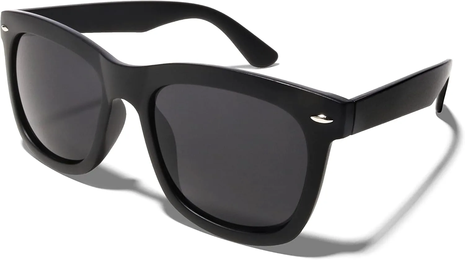 Солнцезащитные очки ShadyVEU супертемного черного цвета с линзами, защищающими от УФ-излучения, на пружинном шарнире, в стиле ретро 80-х, New Matte Black Style #2
Солнцезащитные очки ShadyVEU супертемного черного цвета с линзами, защищающими от УФ-излучения, на пружинном шарнире, в стиле ретро 80-х, New Matte Black Style #2