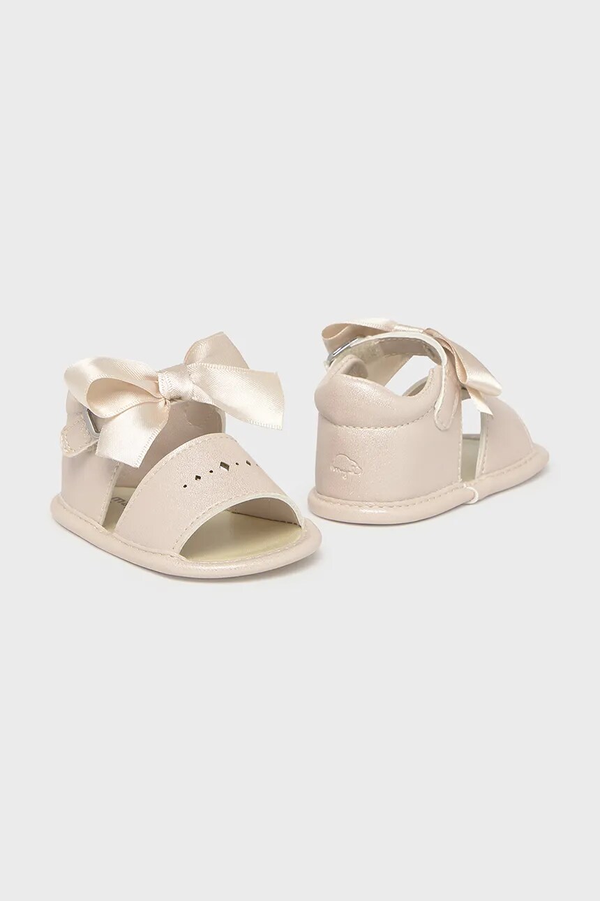 Обувь для новорожденных Mayoral Newborn, бежевый
Обувь для новорожденных Mayoral Newborn, бежевый