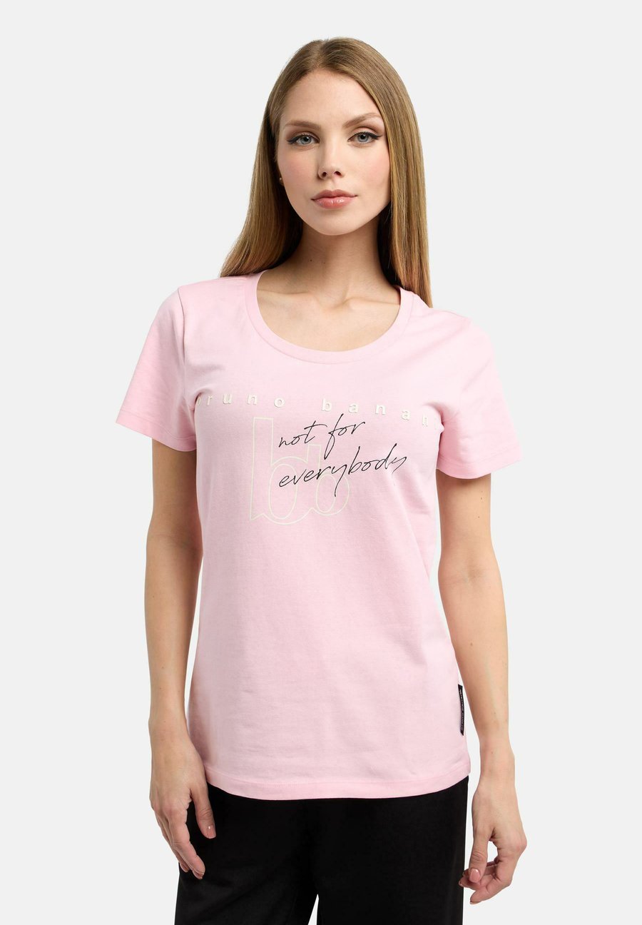 Футболка Bruno Banani MIT LOGO DELANEY, Rosa/Light Pink, Розовый, Футболка Bruno Banani MIT LOGO DELANEY, Rosa/Light Pink
Футболка Bruno Banani MIT LOGO DELANEY, Rosa/Light Pink, Розовый, Футболка Bruno Banani MIT LOGO DELANEY, Rosa/Light Pink