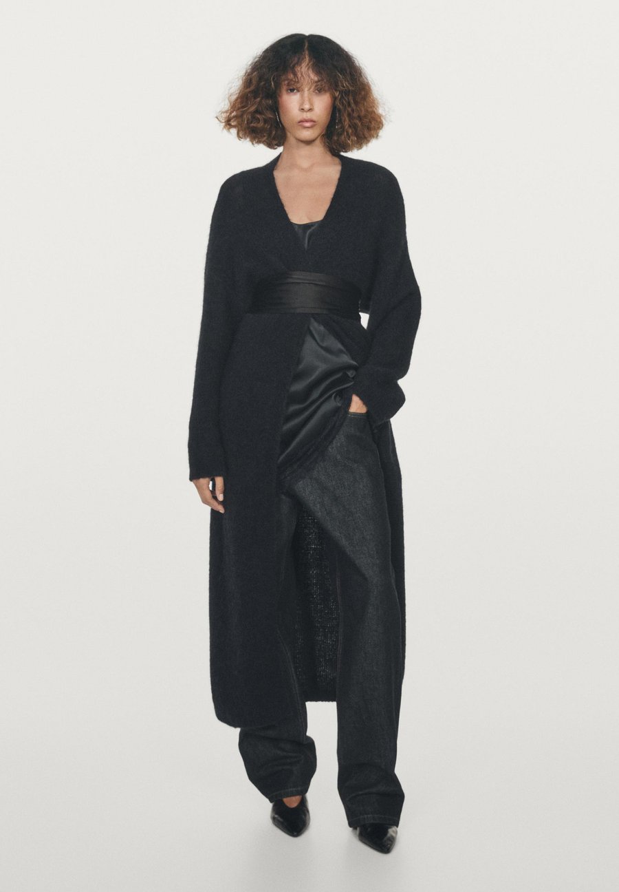 Кардиган Massimo Dutti LONG, Blue
Кардиган Massimo Dutti LONG, Blue