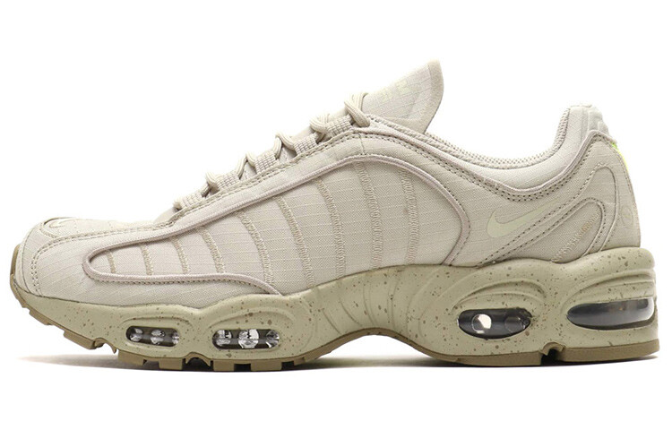 Кроссовки для бега Nike Air Max Tailwind унисекс
Кроссовки для бега Nike Air Max Tailwind унисекс