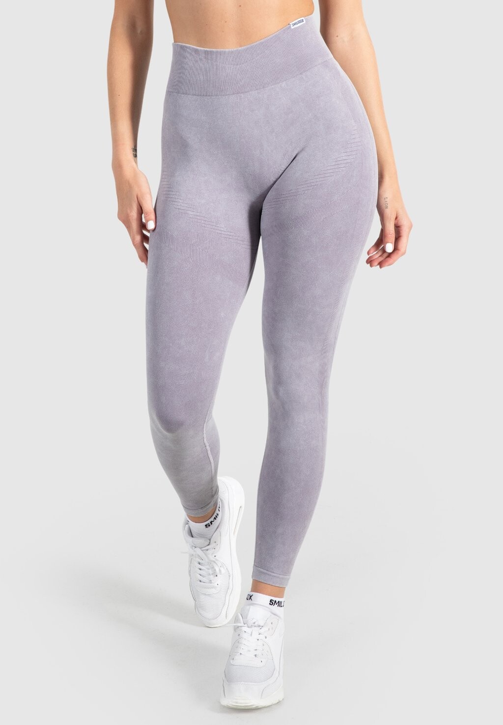 Леггинсы BATIK SCRUNCH Smilodox, цвет grau
Леггинсы BATIK SCRUNCH Smilodox, цвет grau