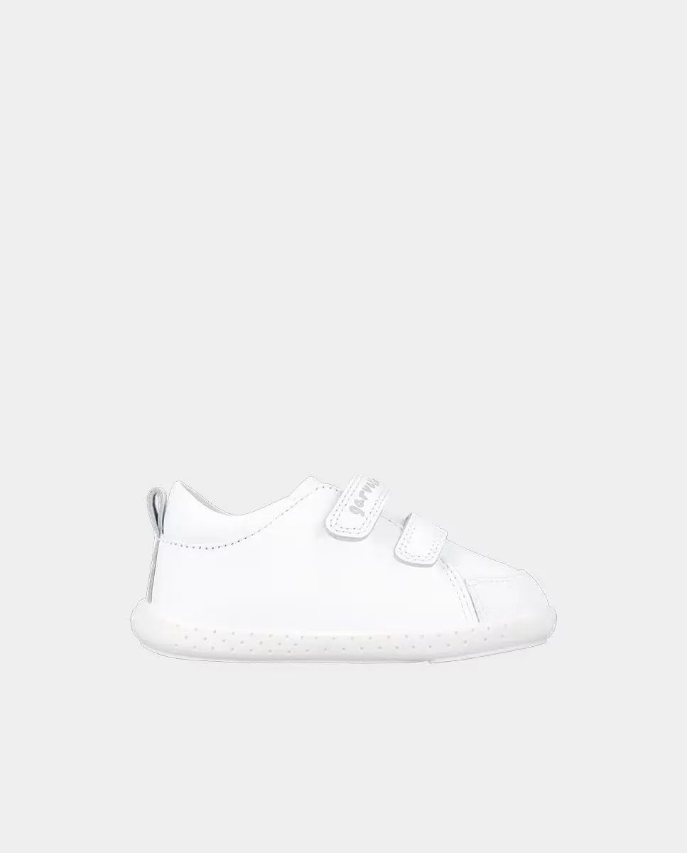 Детские кожаные кроссовки из благородного материала с двойной клейкой застежкой Garvalín, белый
Детские кожаные кроссовки из благородного материала с двойной клейкой застежкой Garvalín, белый