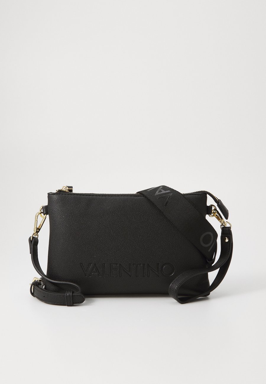 Клатч Valentino Bags FOXY, Nero/Black
Клатч Valentino Bags FOXY, Nero/Black