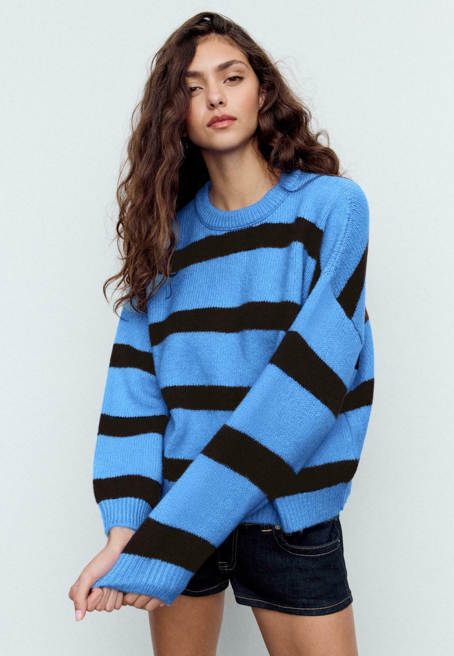 Джемпер Stradivarius STRIPED ROUND NECK , Blue
Джемпер Stradivarius STRIPED ROUND NECK , Blue