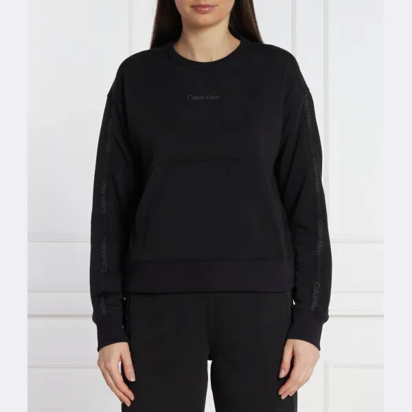 Укороченная толстовка Calvin Klein, черный
Укороченная толстовка Calvin Klein, черный
