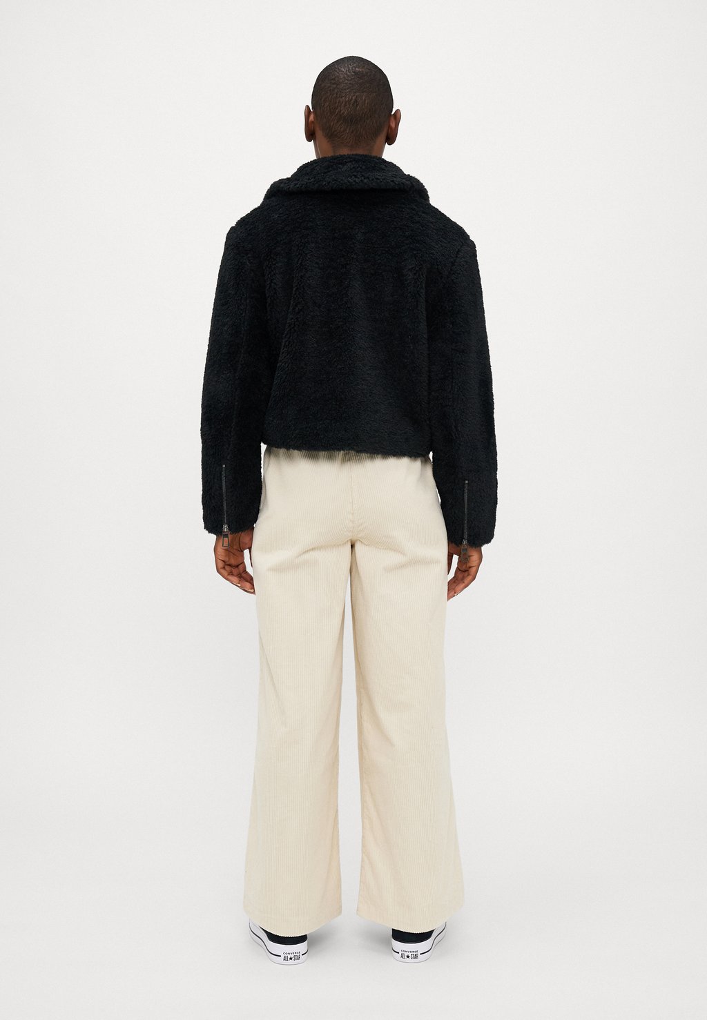 Зимняя куртка ONLVERONA JACKET ONLY Petite, черный
Зимняя куртка ONLVERONA JACKET ONLY Petite, черный