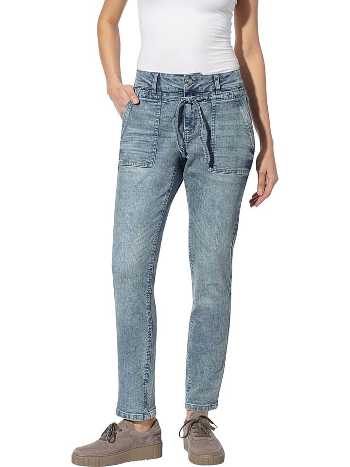 Джинсы светло-голубого цвета Heine
Джинсы светло-голубого цвета Heine