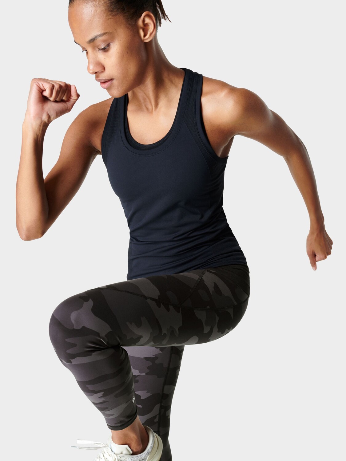 Тренировочный топ без рукавов Sweaty Betty, черный
Тренировочный топ без рукавов Sweaty Betty, черный