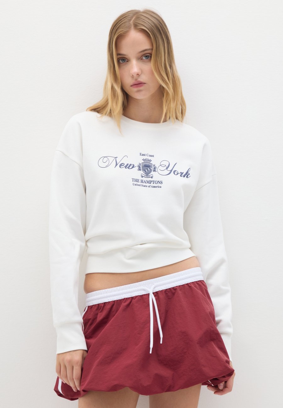 Толстовка B.ANGEL Sweatshirt, Soft White/White
Толстовка B.ANGEL Sweatshirt, Soft White/White