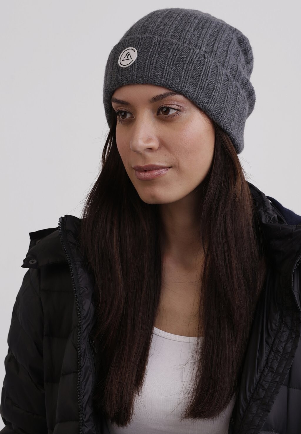 Шапка CASH-MERE, цвет anthrazit
Шапка CASH-MERE, цвет anthrazit