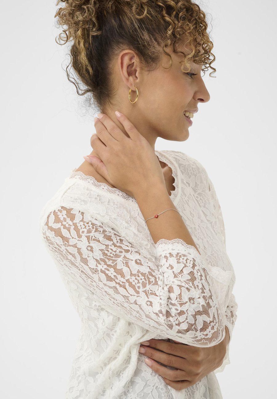 Блуза Love Copenhagen SIF 3/4 SLEEVE LACE , Snow White/White
Блуза Love Copenhagen SIF 3/4 SLEEVE LACE , Snow White/White