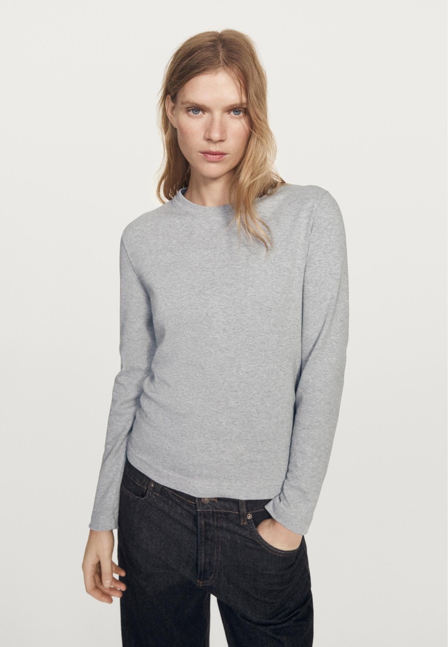 Топ Massimo Dutti LONG SLEEVE, Grey
Топ Massimo Dutti LONG SLEEVE, Grey