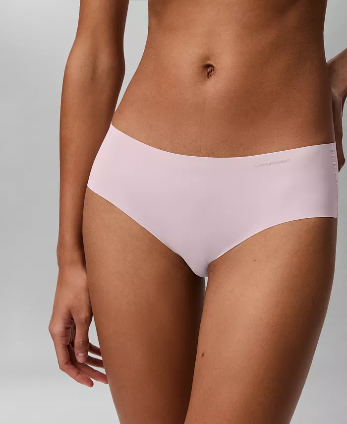 Женские трусы-хипстер Invisibles из микрофибры с эффектом стрейч D3429 Calvin Klein, красный 
Женские трусы-хипстер Invisibles из микрофибры с эффектом стрейч D3429 Calvin Klein, красный