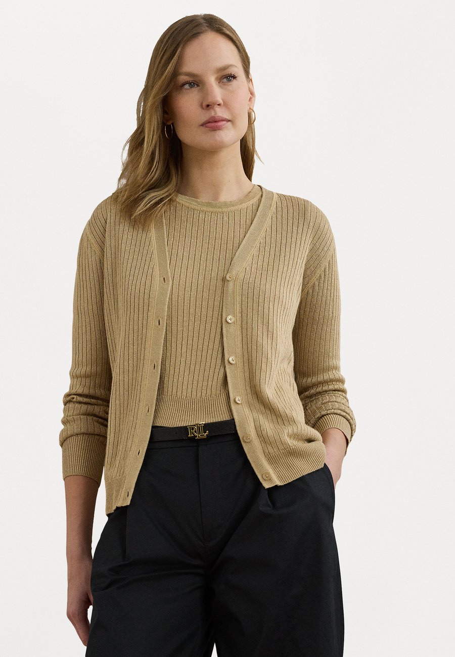 Кардиган Lauren Ralph Lauren Rib Knit Linen Blend V Neck Cardigan, Camel
Кардиган Lauren Ralph Lauren Rib Knit Linen Blend V Neck Cardigan, Camel