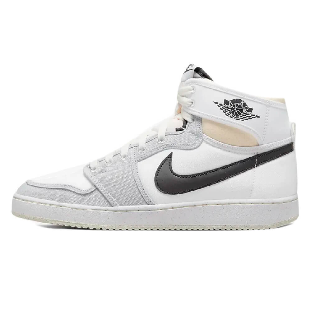 Кроссовки Nike Air Jordan 1 KO, черный/серый/белый
Кроссовки Nike Air Jordan 1 KO, черный/серый/белый