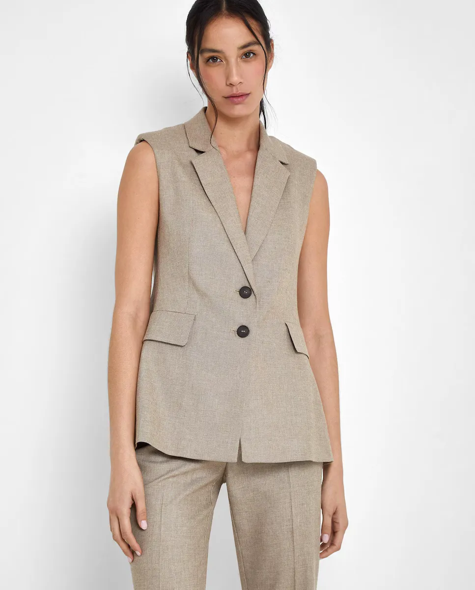 Женский длинный жилет с лацканами Trucco, бежевый
Женский длинный жилет с лацканами Trucco, бежевый