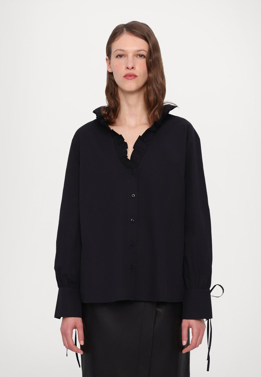 Блуза Maisonêtre ISSEY, Black
Блуза Maisonêtre ISSEY, Black
