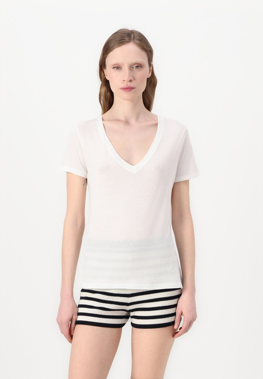 Базовая футболка SUPIMA FROM FUTURE, белый
Базовая футболка SUPIMA FROM FUTURE, белый