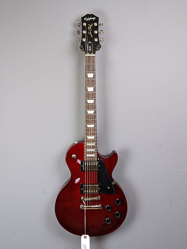 Epiphone Les Paul Studio 2022 винно-красный
Epiphone Les Paul Studio 2022 винно-красный