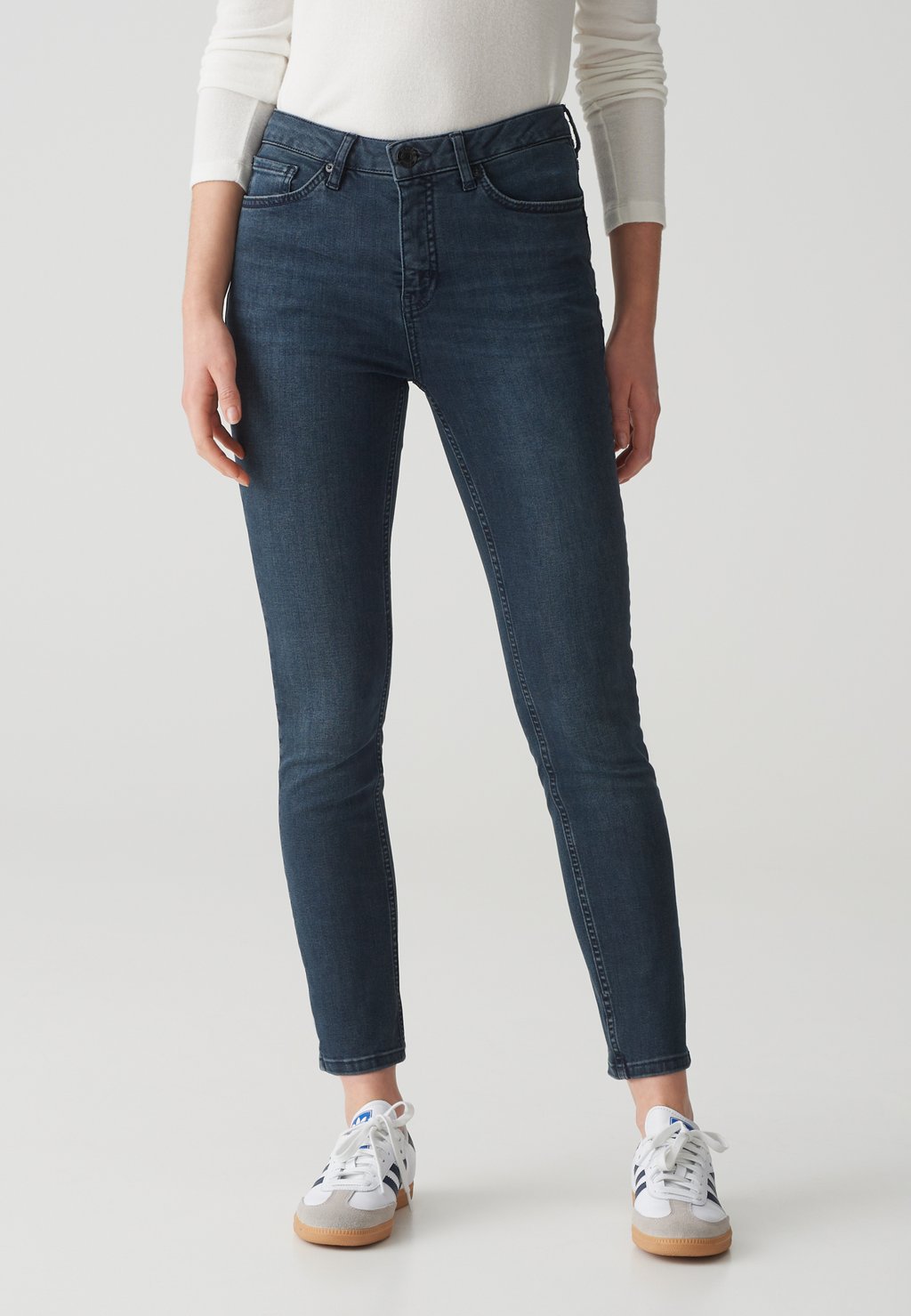 Джинсы облегающие ELMA Opus, темно-синий деним
Джинсы облегающие ELMA Opus, темно-синий деним