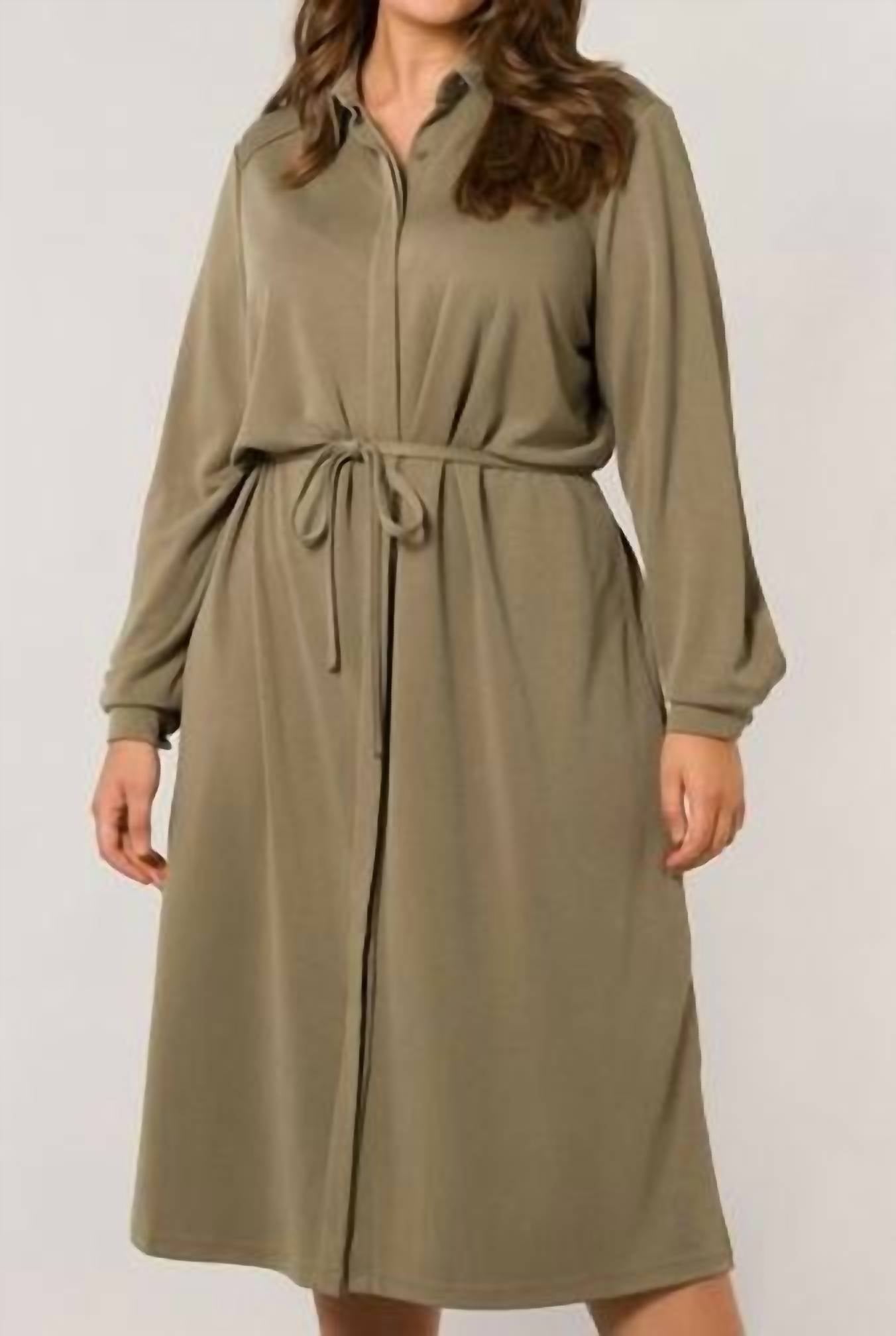 Yeylem Платье Essential в мягком армейском цвете Yest, Soft Army
Yeylem Платье Essential в мягком армейском цвете Yest, Soft Army