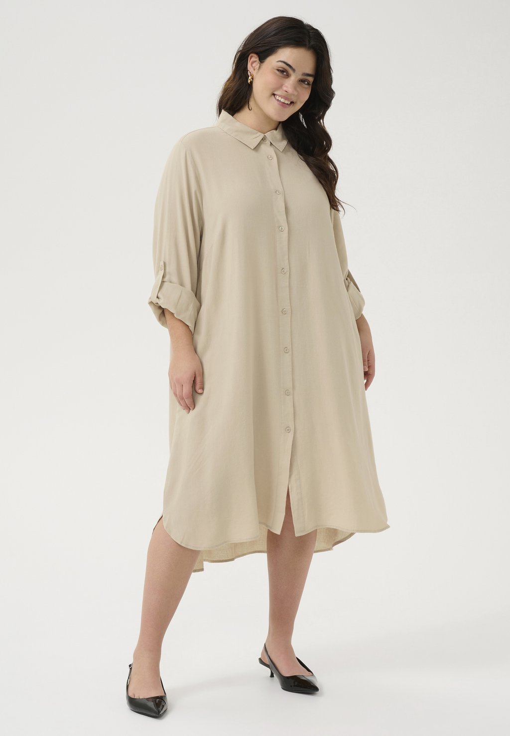 Платье-рубашка MILLE Kaffe Curve, песочный
Платье-рубашка MILLE Kaffe Curve, песочный
