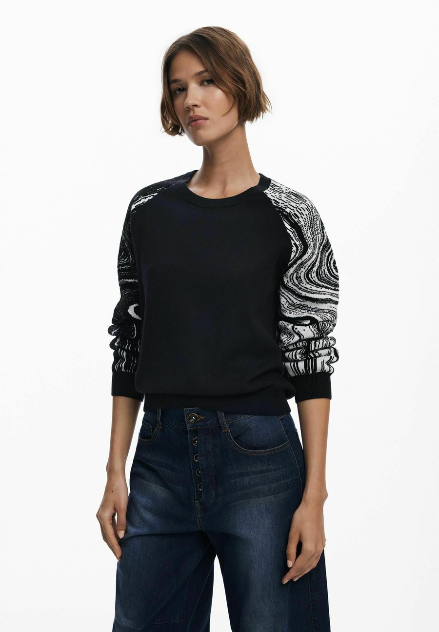 Джемпер Desigual Jumper, White
Джемпер Desigual Jumper, White