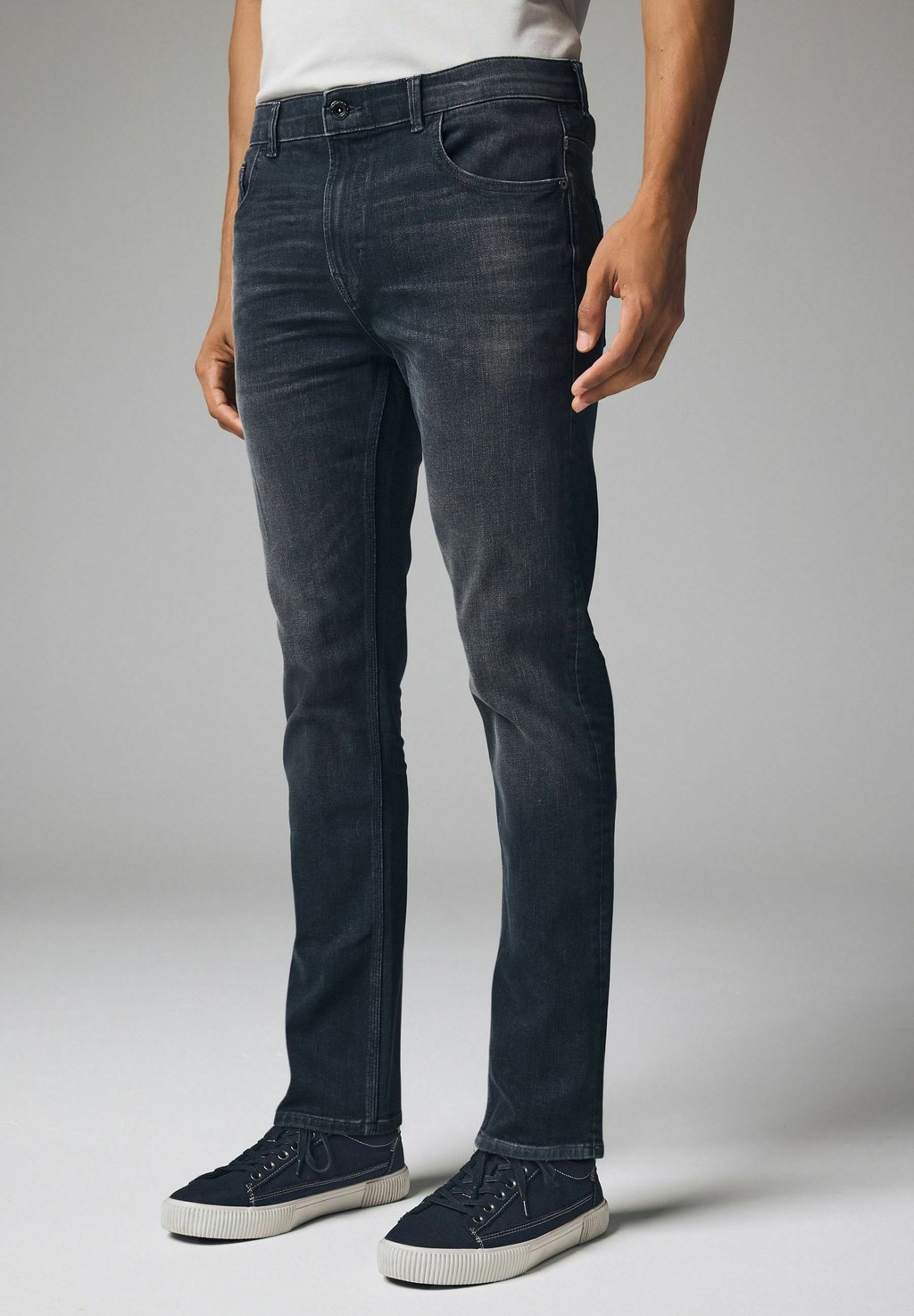 Джинсы облегающего кроя SOFT TOUCH AUTHENTIC Next, серый
Джинсы облегающего кроя SOFT TOUCH AUTHENTIC Next, серый