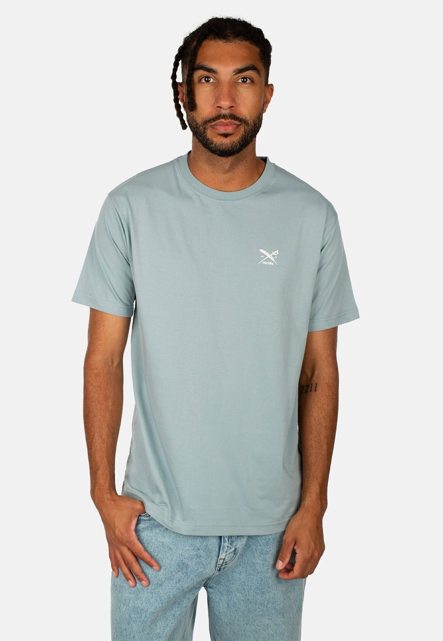 Футболка Iriedaily CHESTFLAG, Slate/Light Blue, Синий, Футболка Iriedaily CHESTFLAG, Slate/Light Blue
Футболка Iriedaily CHESTFLAG, Slate/Light Blue, Синий, Футболка Iriedaily CHESTFLAG, Slate/Light Blue