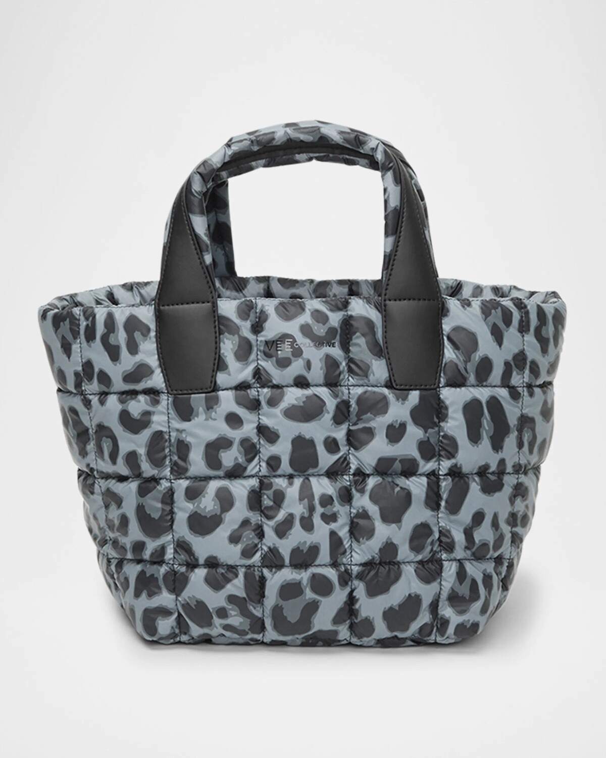 Маленькая стеганая большая сумка Porter с леопардовым принтом Veecollective, цвет Print
Маленькая стеганая большая сумка Porter с леопардовым принтом Veecollective, цвет Print