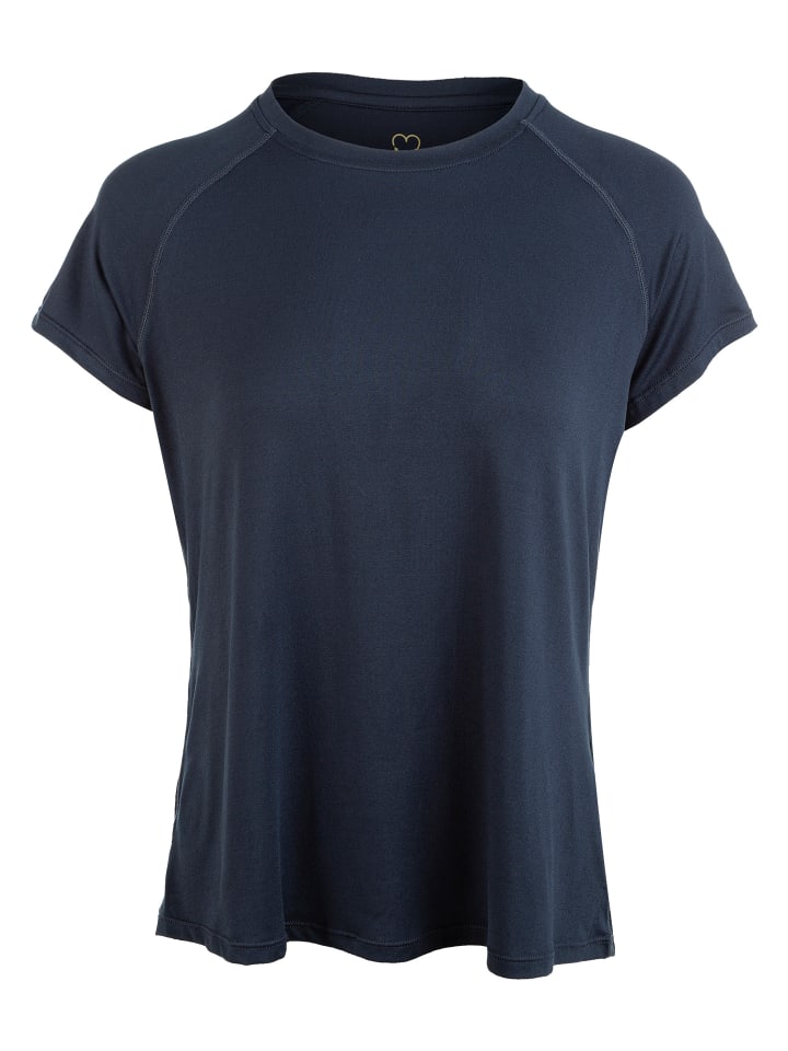 Футболка Gaina в цвете 2101 Dark Sapphire Athlecia
Футболка Gaina в цвете 2101 Dark Sapphire Athlecia