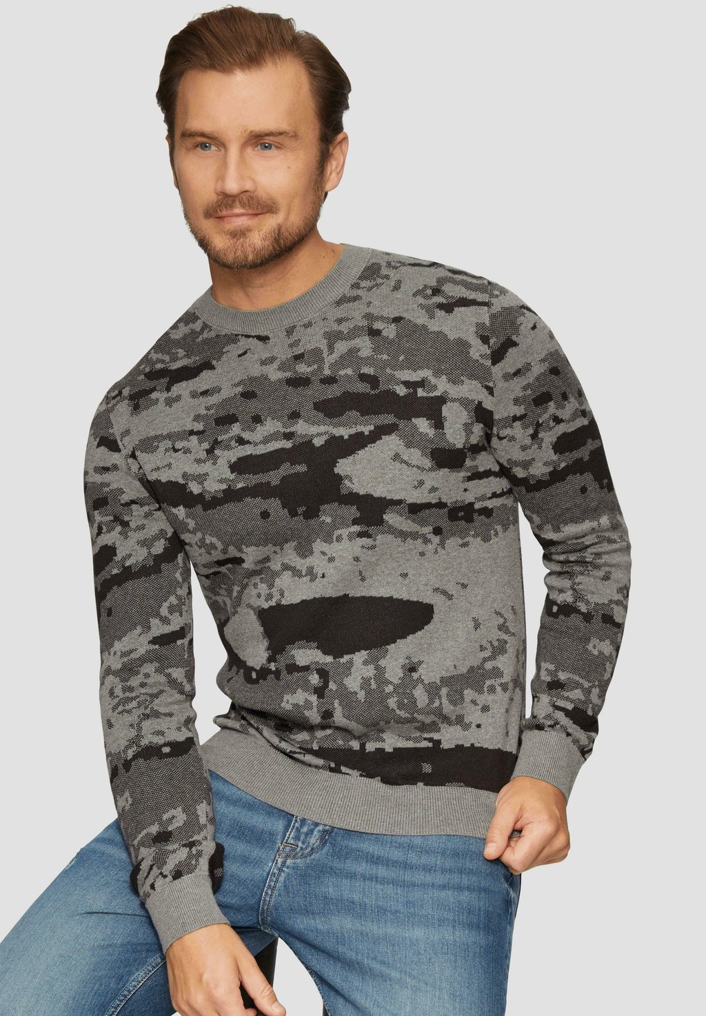 Джемпер s.Oliver, черный 
Джемпер s.Oliver, черный