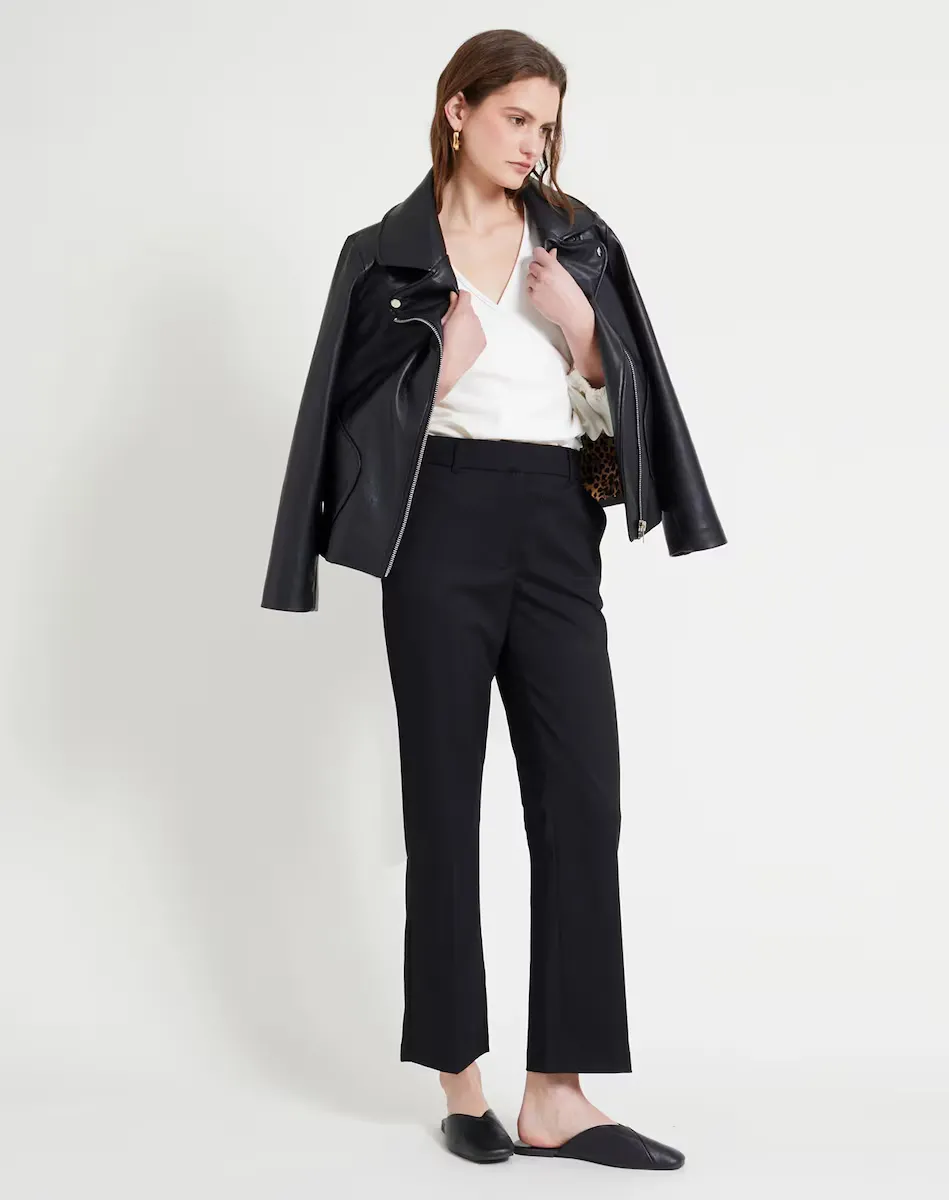 Женские классические брюки с завышенной талией и вырезом bootcut Naf Naf, чёрный
Женские классические брюки с завышенной талией и вырезом bootcut Naf Naf, чёрный