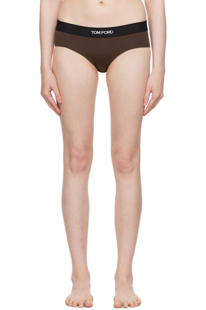 Коричневые фирменные трусы из модала TOM FORD
Коричневые фирменные трусы из модала TOM FORD