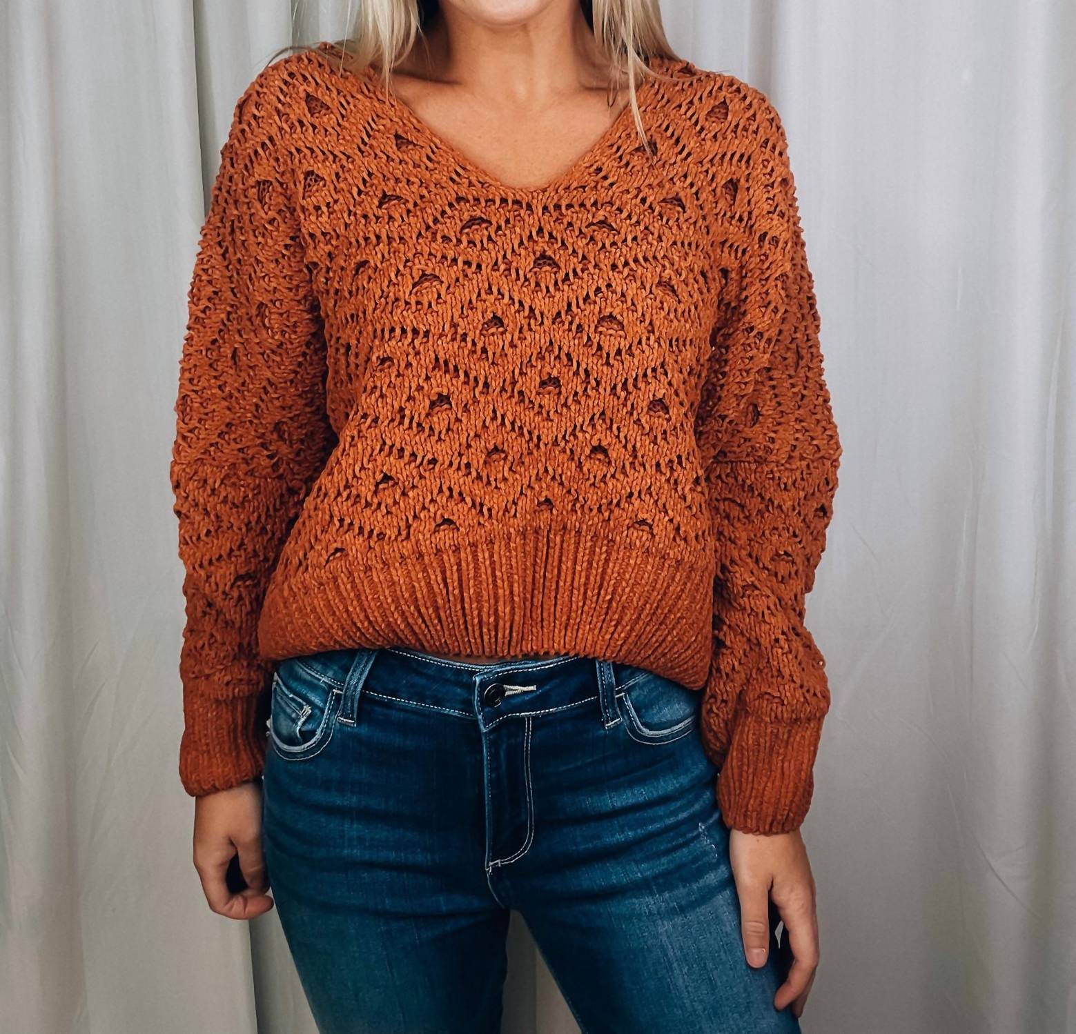 Шикарный и изысканный свитер цвета ржавчины HYFVE, цвет rust
Шикарный и изысканный свитер цвета ржавчины HYFVE, цвет rust