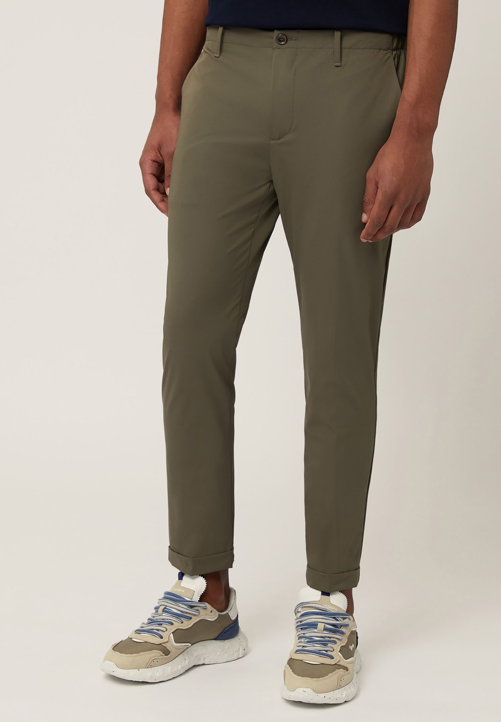 Чиносы CON PINCES Harmont & Blaine, оливковый
Чиносы CON PINCES Harmont & Blaine, оливковый