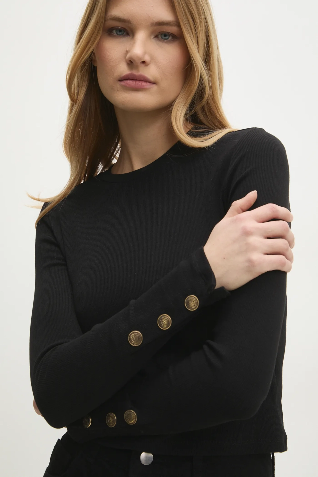 Футболка с длинным рукавом Answear Lab, черный
Футболка с длинным рукавом Answear Lab, черный