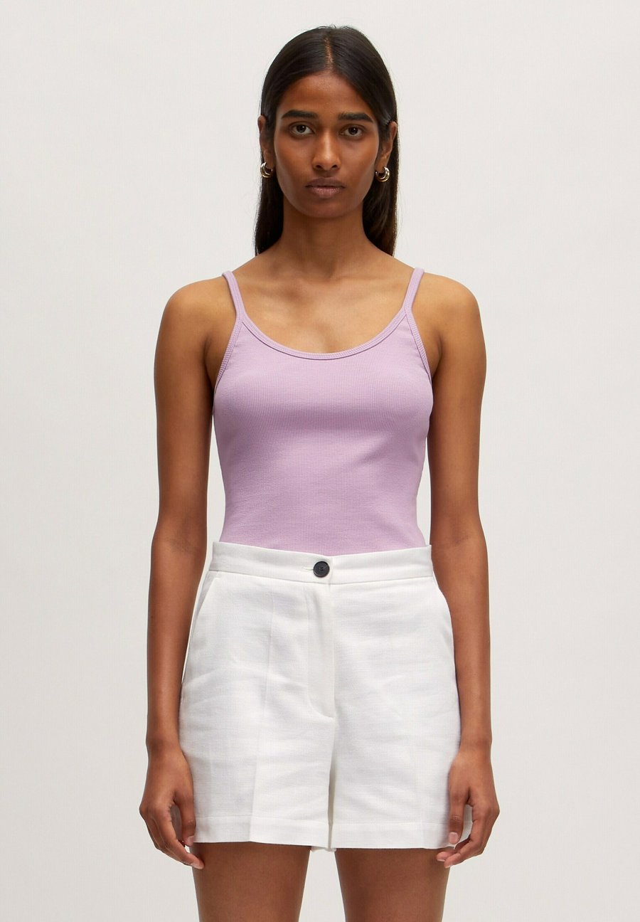 Топ EDITED NINA, Lila/Purple
Топ EDITED NINA, Lila/Purple
