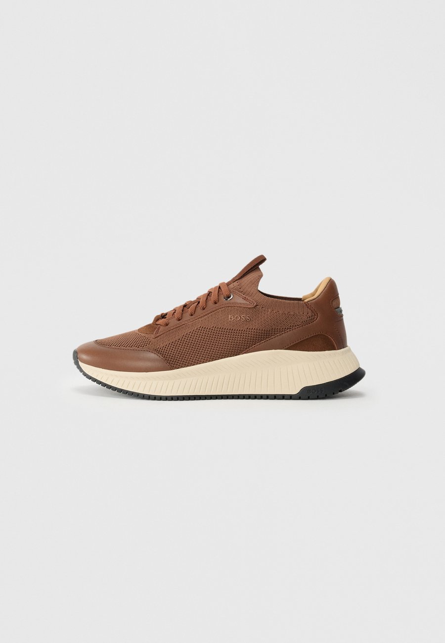 Кроссовки BOSS TTNM EVO, Brown
Кроссовки BOSS TTNM EVO, Brown