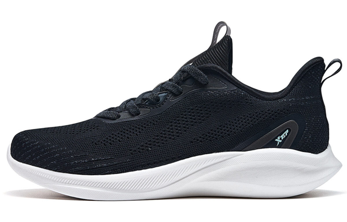 Кроссовки женские с низким верхом, черные Xtep
Кроссовки женские с низким верхом, черные Xtep