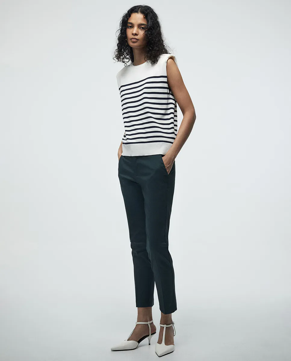 Брюки из сатина с пряжкой Sfera, темно-зеленый
Брюки из сатина с пряжкой Sfera, темно-зеленый