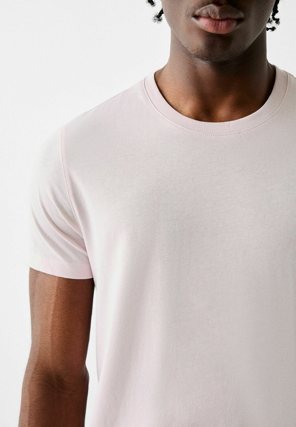 Базовая футболка SHORT SLEEVE Bershka, розовый
Базовая футболка SHORT SLEEVE Bershka, розовый