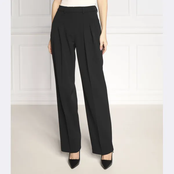 Брюки прямого кроя из твила со складками с добавлением шерсти Calvin Klein, черный
Брюки прямого кроя из твила со складками с добавлением шерсти Calvin Klein, черный